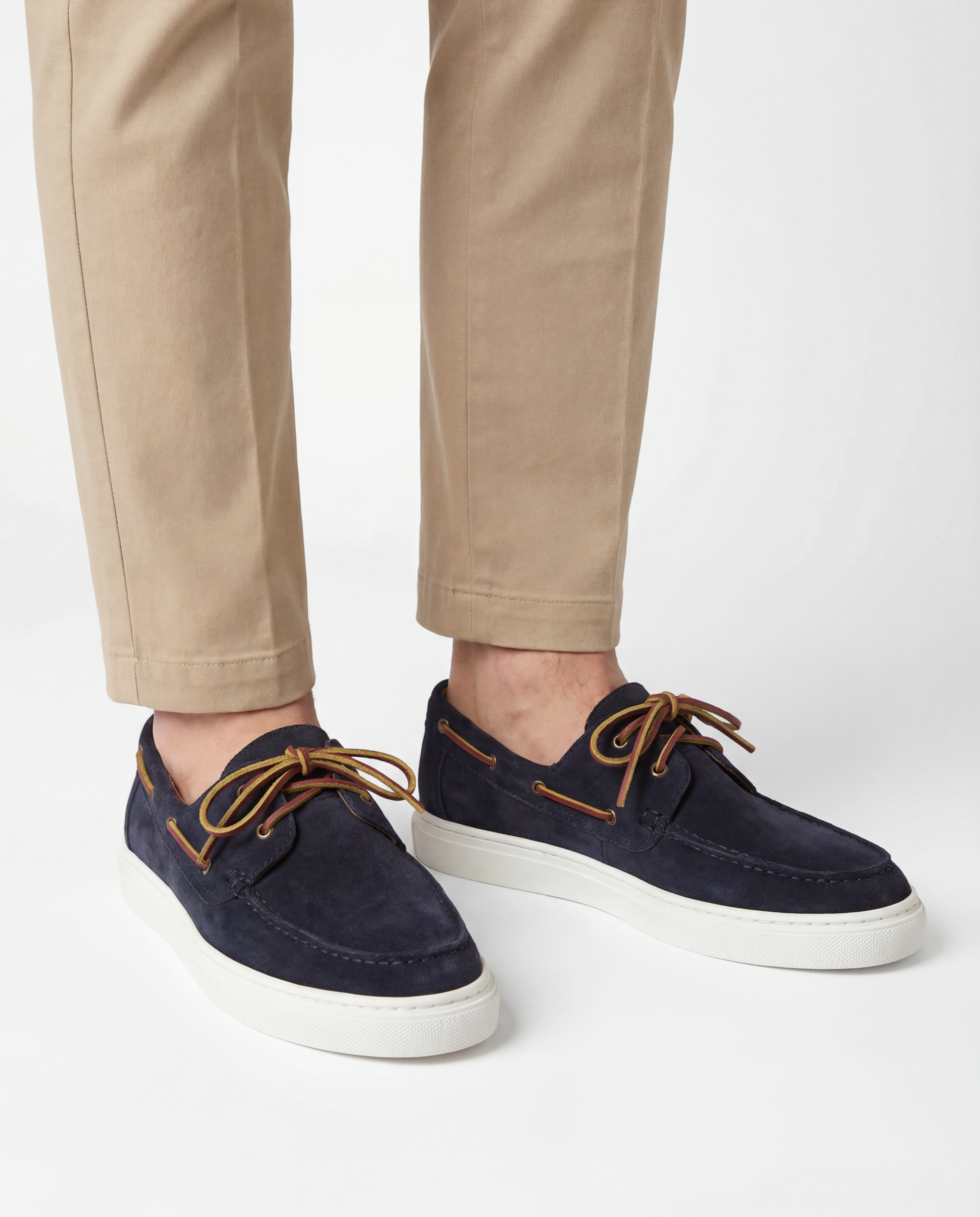 NAVY DOCK SNEAKERS