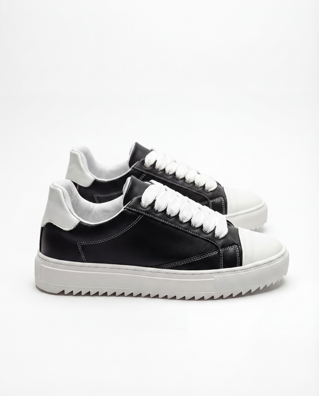 BLACK & WHITE CAP LUG SNEAKERS