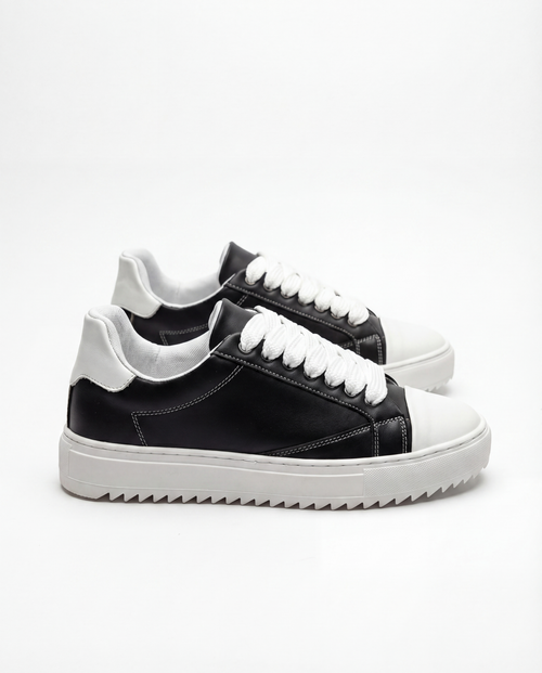 BLACK & WHITE CAP LUG SNEAKERS